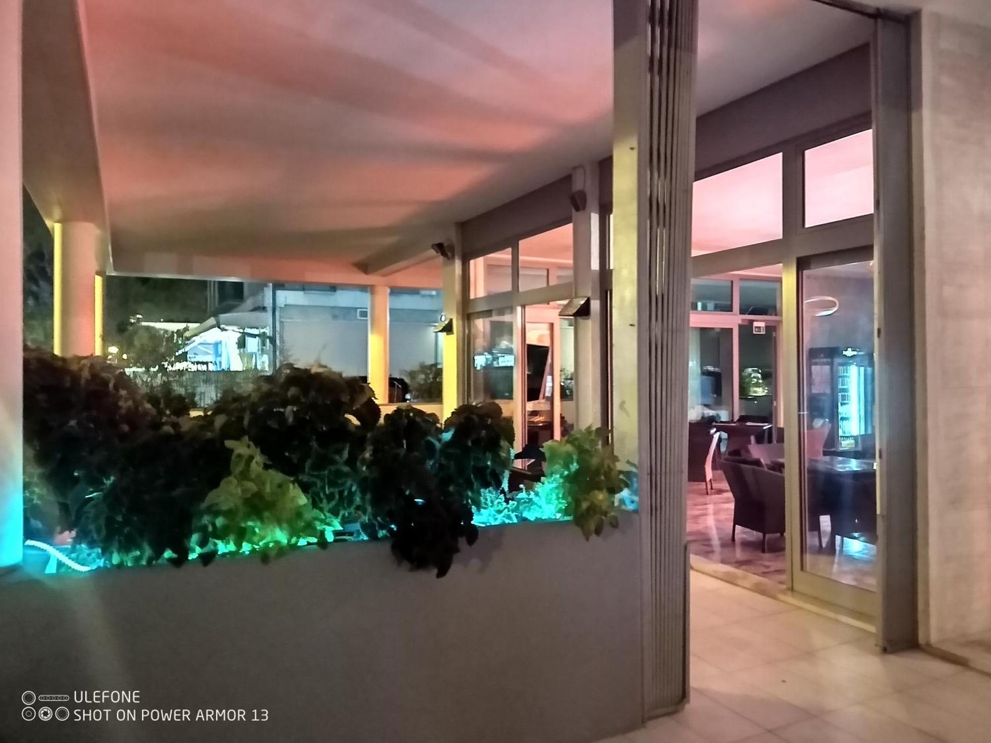 Hotel Firenze Bibione Exterior foto
