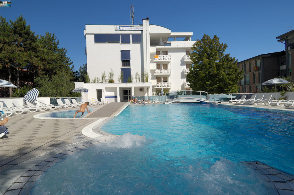 Hotel Firenze Bibione Exterior foto