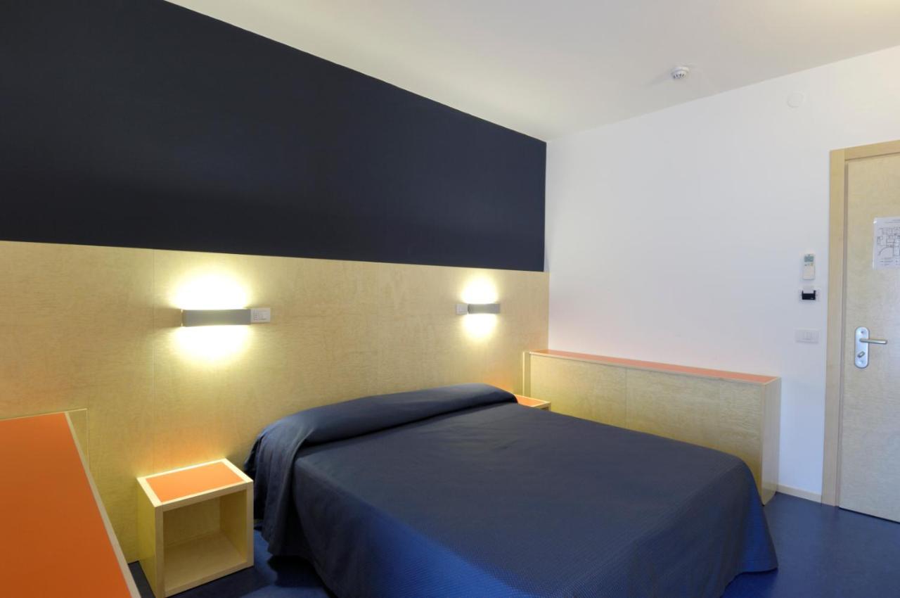 Hotel Firenze Bibione Exterior foto